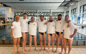 Première équipe de natation artistique masculine en Dordogne