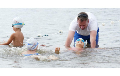 🏁 Fin de saison pour &quot;J’apprends à nager en Dordogne&quot; une édition estivale placée sous le signe de l’apprentissage, de la solidarité et de l’émancipation ! 💦☀️
